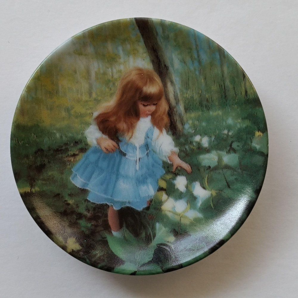 Miniature Plate by Donald Zolan "Enchanted Forest" 1990